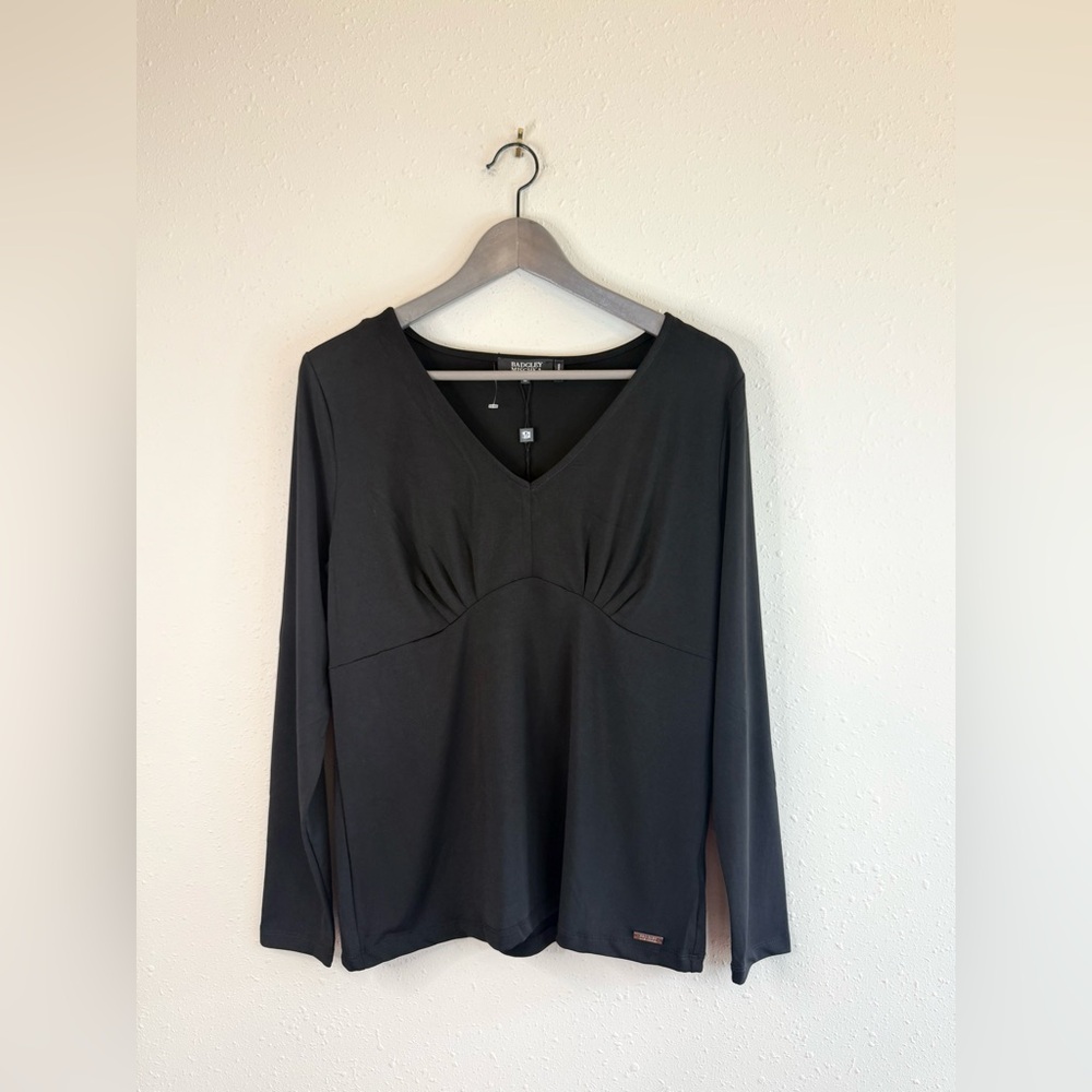 Badgley Mischka Women’s Black V Neck  Long Sleeve Top Size Medium NWT